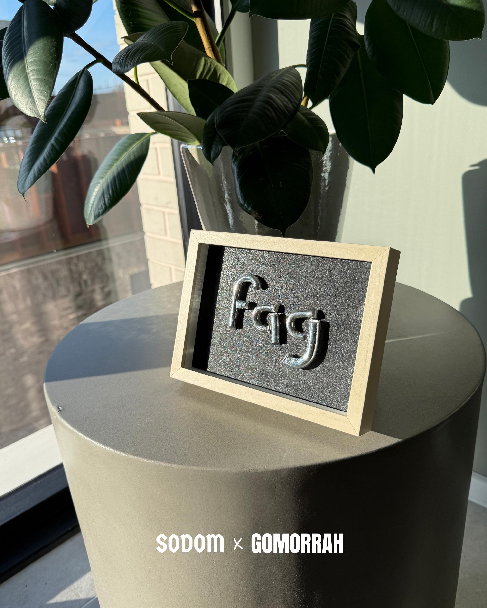 FAG Chain Art in Leather Frame